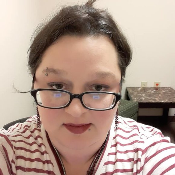 Meet your Posher, Holly - Picture 4 of 13